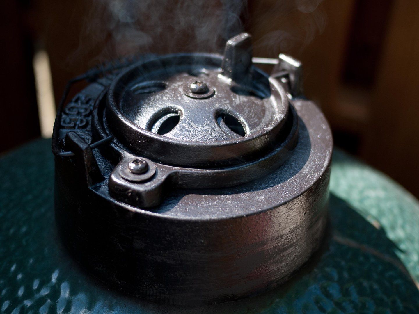 Металлическая крышка для гриля Big Green Egg 